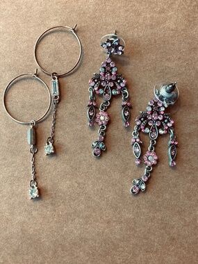 Fashion Fun Earrings/2 pair